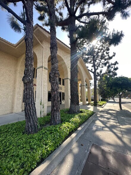 More Photos Of 5450 Ralston St, Ventura Office For Lease