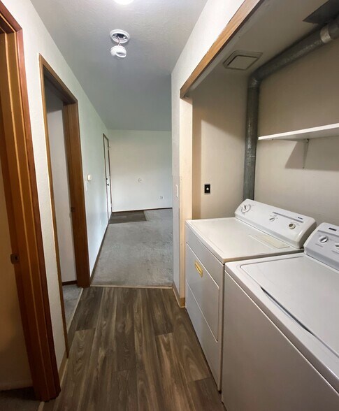 More Photos Of 5810-5816 77th St W, Lakewood Apartments For Sale