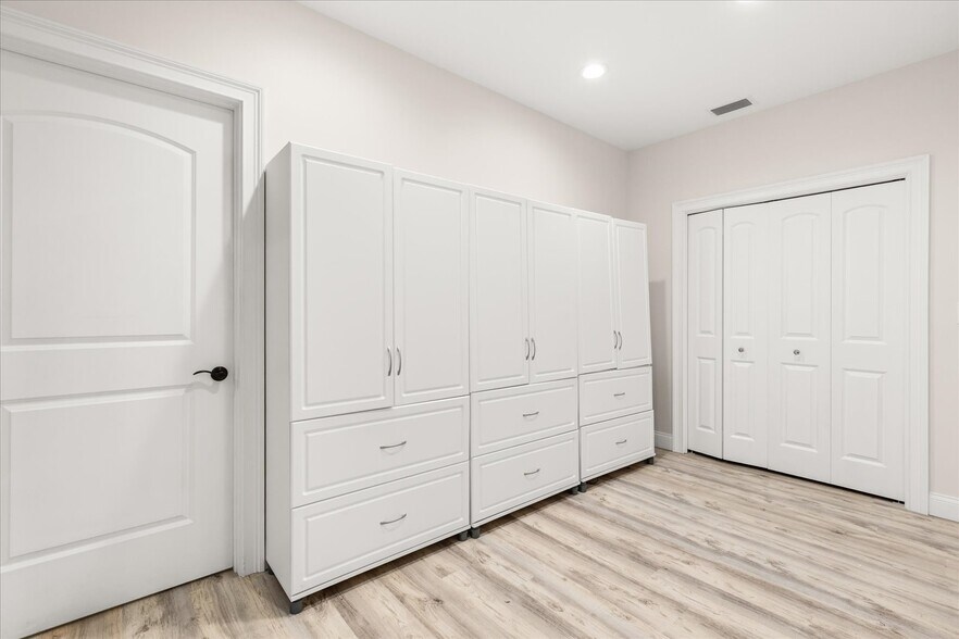 More Photos Of 455 Briar Patch Ln, Geneva Specialty For Sale