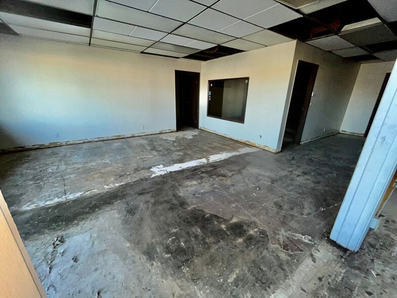 More Photos Of 1524-1526 Solano Ave, Vallejo Storefront For Sale
