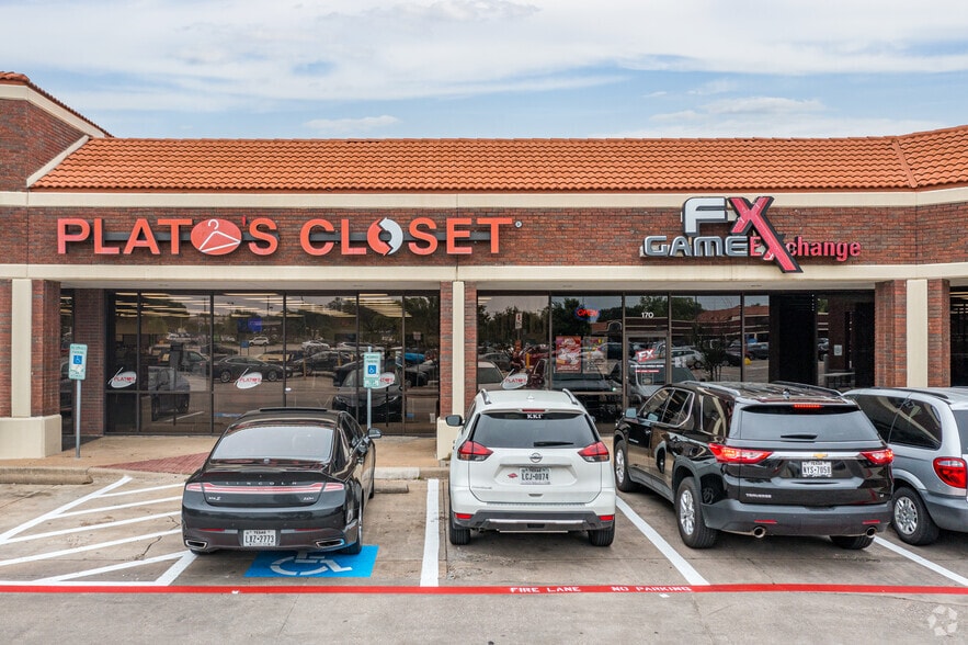 More Photos Of 3000 Custer Rd, Plano Unknown For Lease