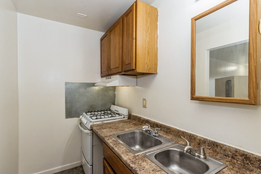 More Photos Of 320 2nd St, Coralville Office For Sale
