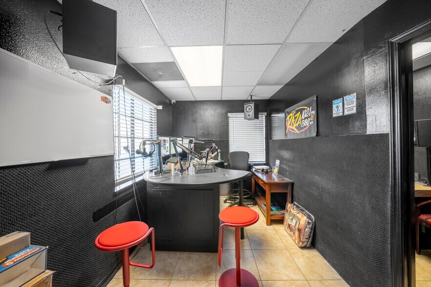 More Photos Of 1101 S Broadway, Santa Maria Medical For Sale