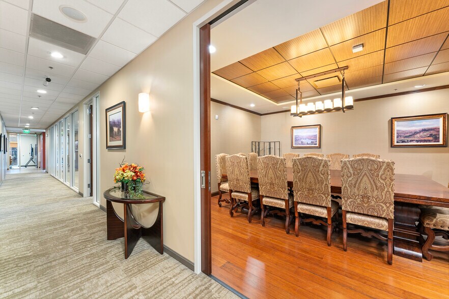 More Photos Of 975 Reserve Dr, Roseville Medical For Sale
