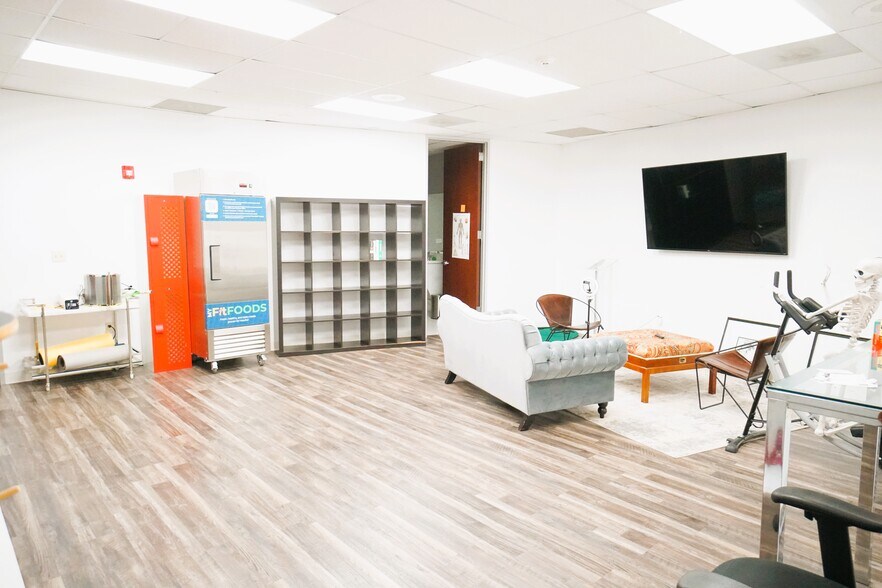 More Photos Of 4825 Almeda Rd, Houston Medical For Lease