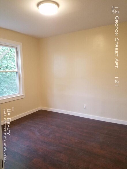 More Photos Of 12-16 Groton St, Hartford Apartments For Sale