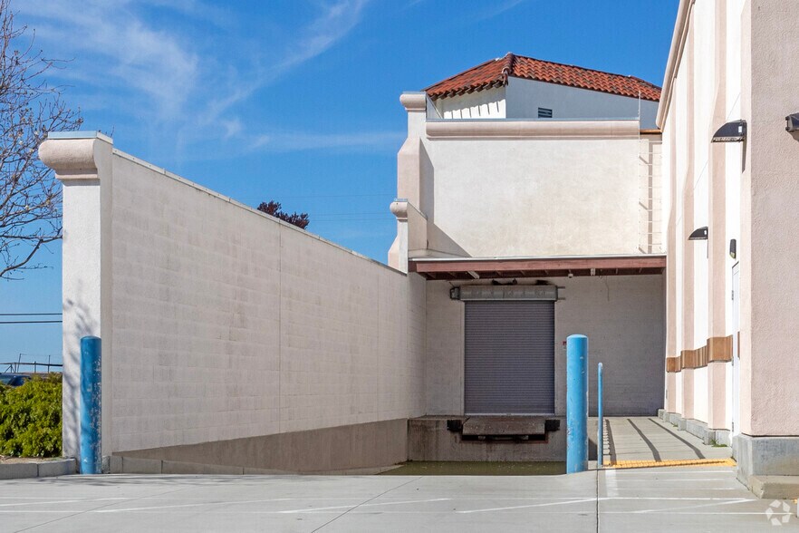 More Photos Of 1209 W Pacheco Blvd, Los Banos Freestanding For Lease