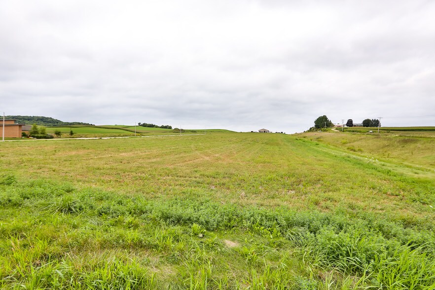 More Photos Of Leed Pky @ Green Blvd, Plain Land For Sale