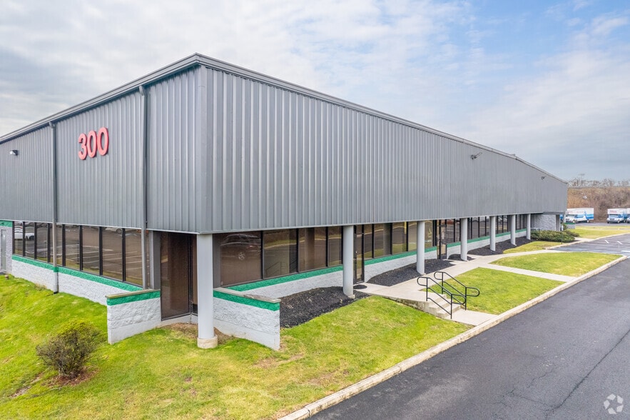 More Photos Of 1810 County Line Rd, Huntingdon Valley Unknown For Lease