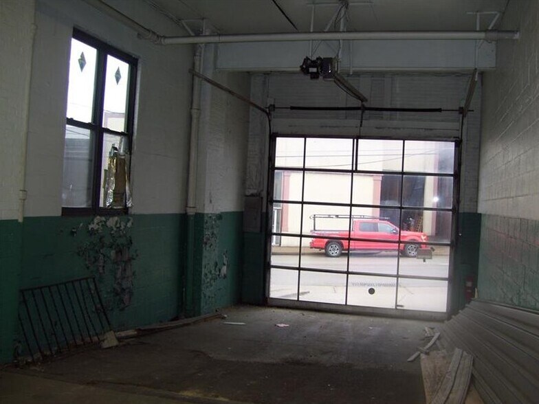 More Photos Of 258 E Fayette St, Uniontown General Retail For Sale