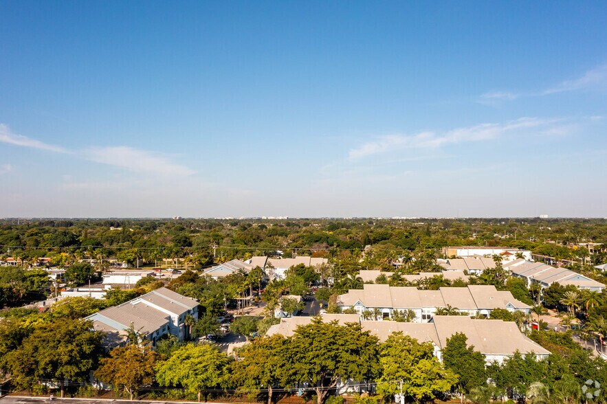 More Photos Of 3880 W Broward Blvd, Fort Lauderdale Apartments For Lease