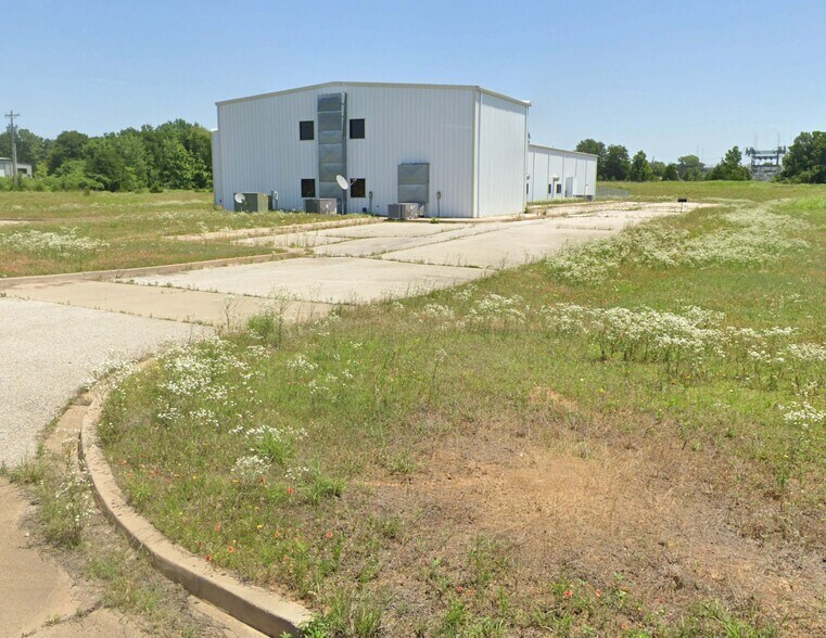 Primary Photo Of 1400 Virgil Anderson Dr, Drumright Warehouse For Lease