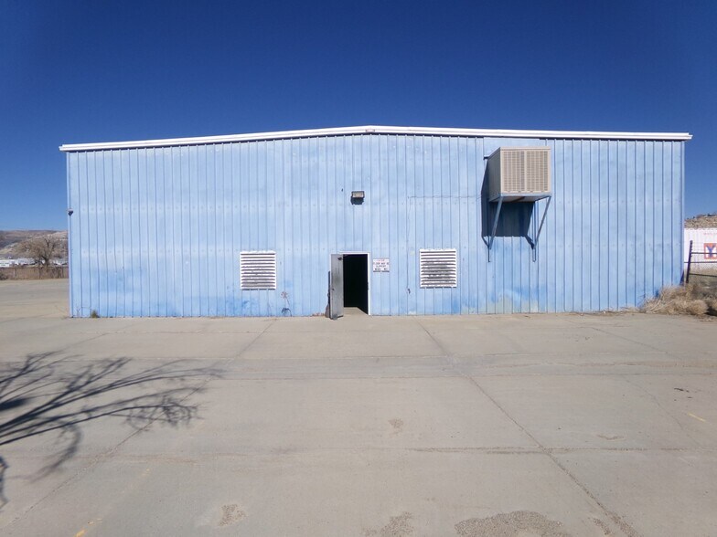 More Photos Of 1616 W 2nd St, Rock Springs Industrial For Lease