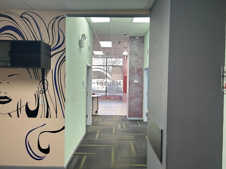 More Photos Of 1200 W Pratt Blvd, Chicago Apartments For Lease
