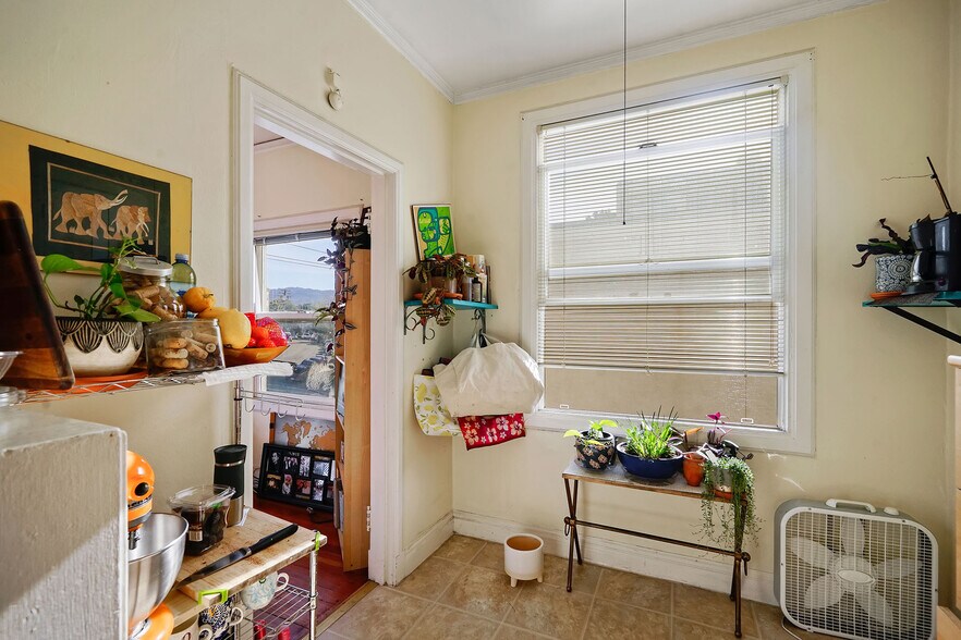 More Photos Of 226 Athol Ave, Oakland Apartments For Sale