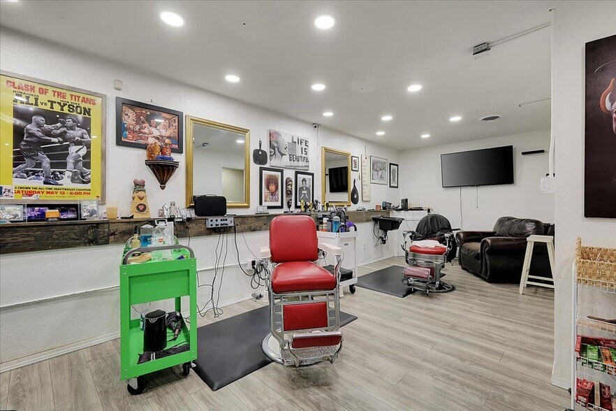 More Photos Of 525 Plumas St, Yuba City Storefront For Sale