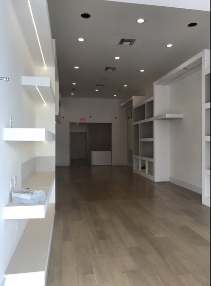 More Photos Of 355-359 Miracle Mile, Coral Gables Freestanding For Lease