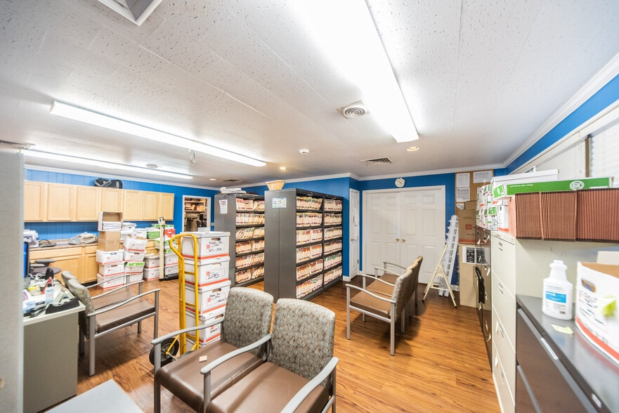More Photos Of 2535 Broadway St, Paducah Office For Lease