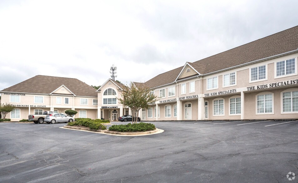 Primary Photo Of 1215 Eagles Landing Pky, Stockbridge Medical For Lease