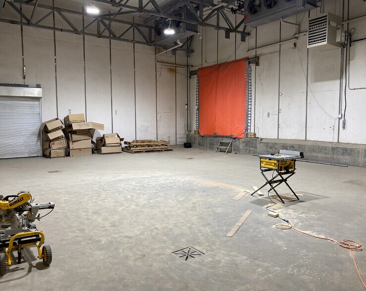 More Photos Of 1605 Caribou St E, Moose Jaw Industrial For Lease