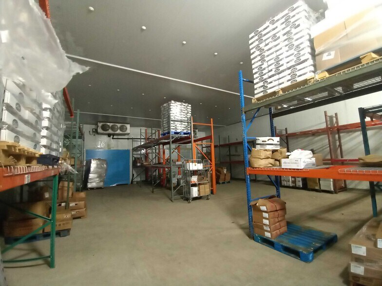 More Photos Of 500 NE 185th St, Miami Refrigeration Cold Storage For Lease
