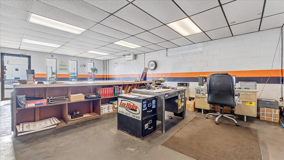 More Photos Of 2115 Union Blvd, Allentown Auto Repair For Sale