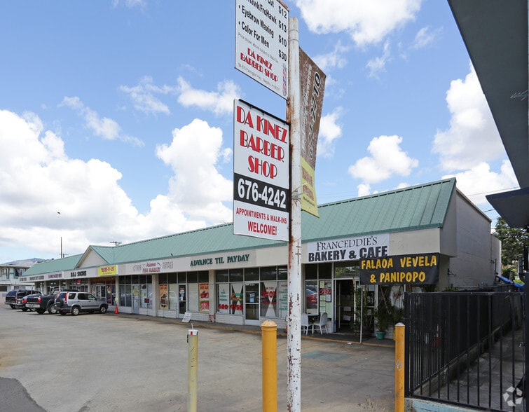 More Photos Of 94-668 Farrington Hwy, Waipahu Freestanding For Lease
