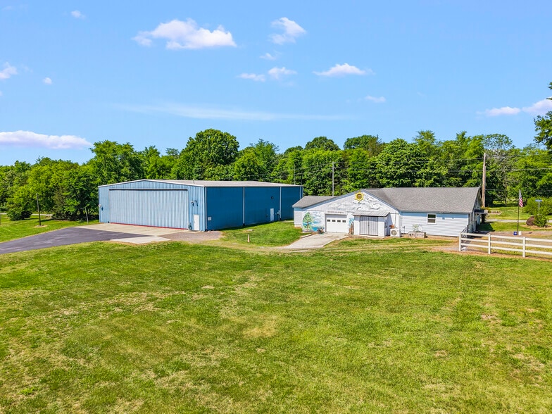 More Photos Of 249 Gilbert Rd, Mocksville Airport For Sale