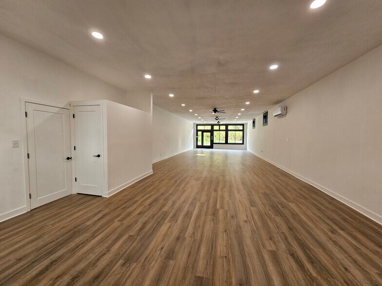 More Photos Of 6229 Cincinnati Brookville Rd, Okeana Storefront Retail Office For Sale