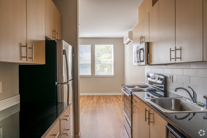 More Photos Of 1415 SE Pardee St, Portland Apartments For Sale