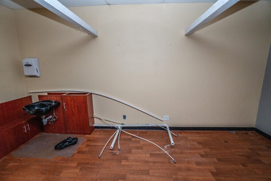 More Photos Of 119-139 Main St, Belgium Freestanding For Sale