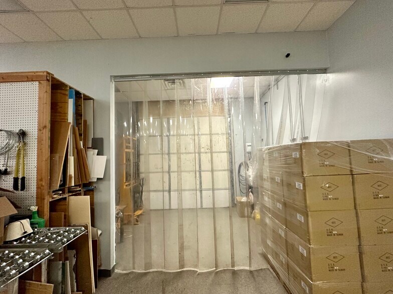 More Photos Of 3301 Matrix Dr, Richardson Research And Development For Sale