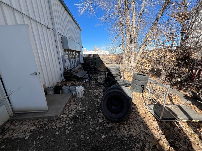 More Photos Of 3970 S Decatur St, Englewood Warehouse For Lease