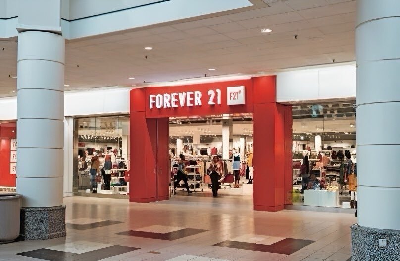 More Photos Of 1000-2460 Southlake Mall, Morrow Unknown For Lease