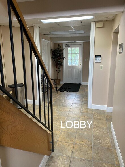 More Photos Of 4349 Linglestown Rd, Harrisburg Office Residential For Lease