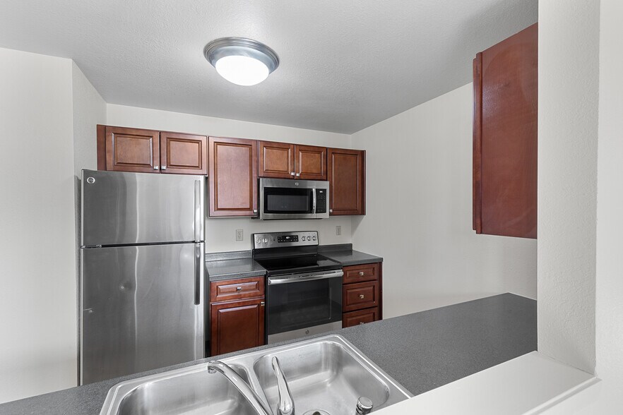 More Photos Of 1120 E Parkway Ave, Oshkosh Multifamily For Sale