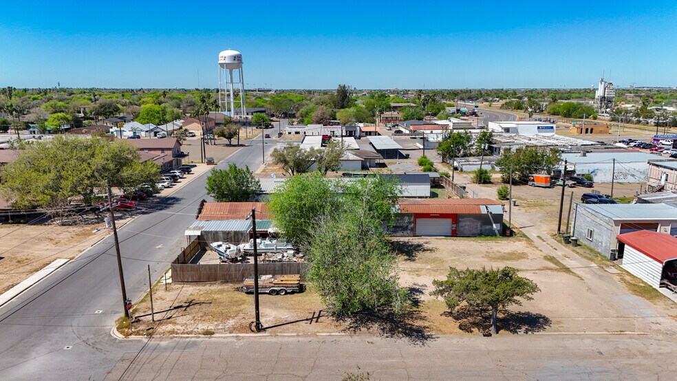 More Photos Of 204 6th st, San Juan Warehouse For Sale