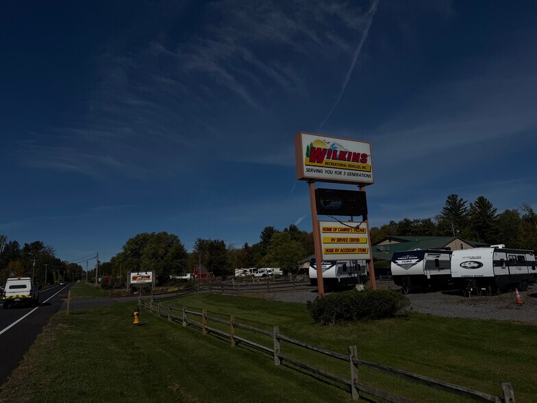 More Photos Of 1122 County Route 57, Fulton Specialty For Sale