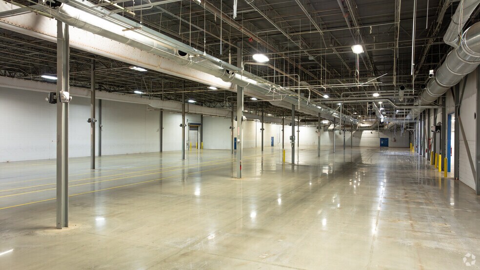 More Photos Of 2121 Heilig Rd, Salisbury Manufacturing For Sale