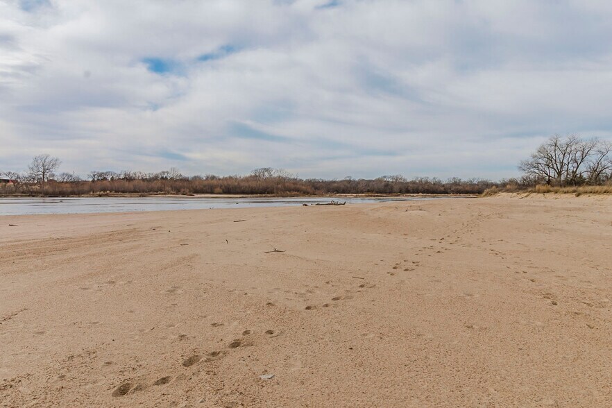 More Photos Of 79+/- Acres on 272nd Rd. Rd @ 41st Rd, Arkansas City Land For Sale