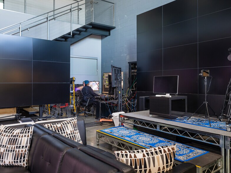More Photos Of 130 Penn St, El Segundo Loft Creative Space For Sale