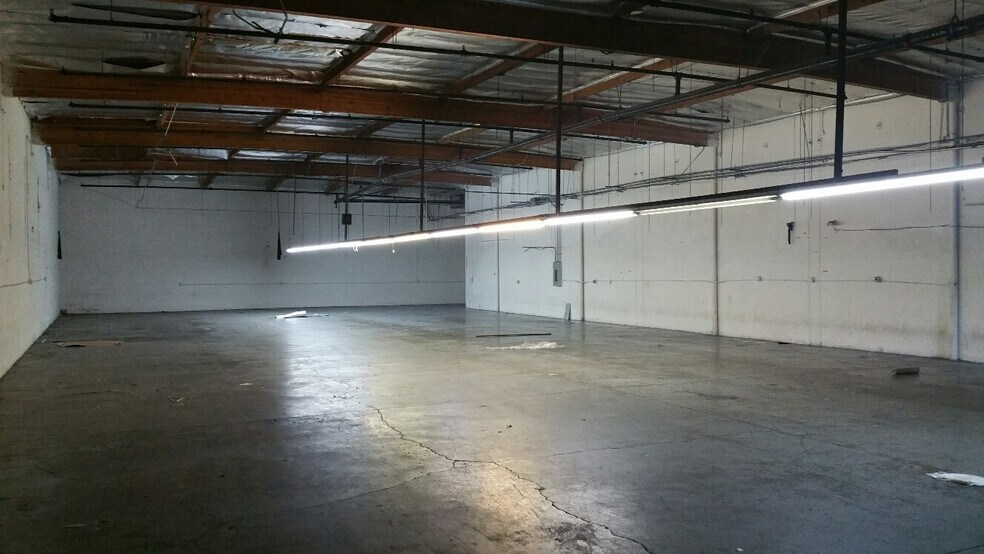 More Photos Of 3816-3818 S Broadway, Los Angeles Manufacturing For Lease