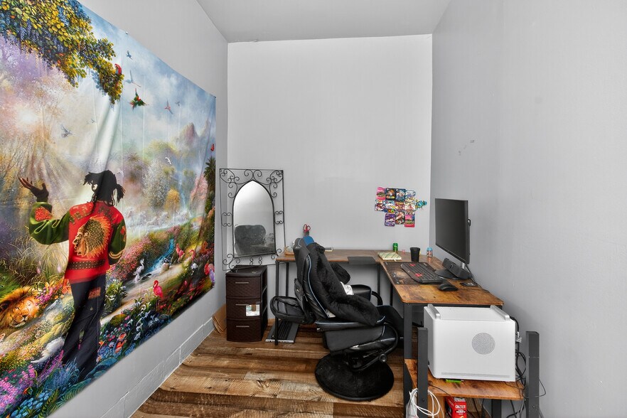 More Photos Of 427 S Pearl St, Albany Storefront Retail Residential For Sale