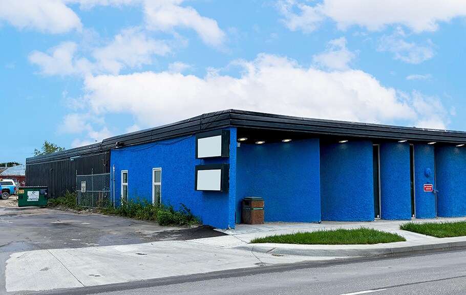 More Photos Of 1433 Erin St, Winnipeg Warehouse For Lease