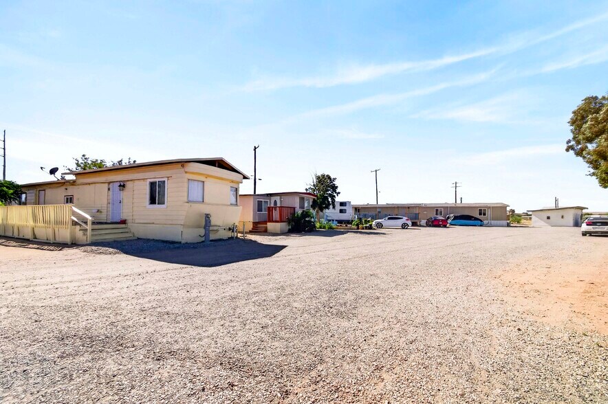More Photos Of 11398 B Bartlett Ave, Adelanto Manufactured Housing Mobile Home Park For Sale