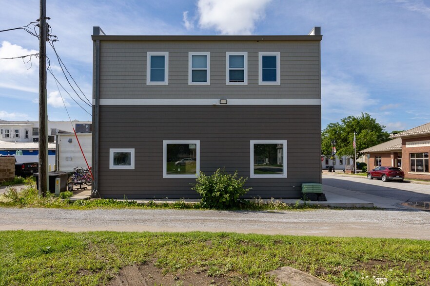 More Photos Of 112 N Iowa St, Solon Storefront Retail Residential For Sale