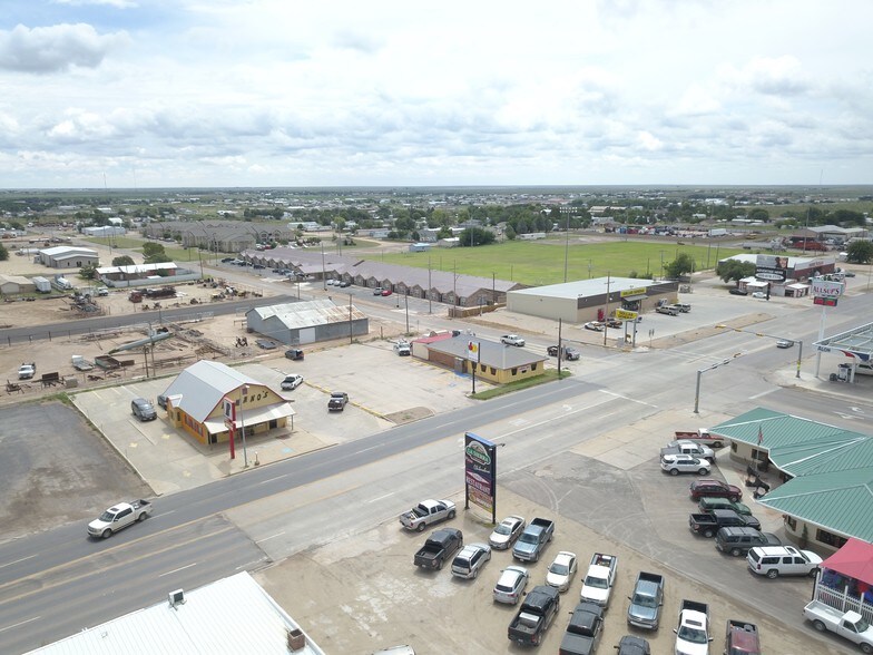 More Photos Of 617 S Main St, Seminole Restaurant For Sale