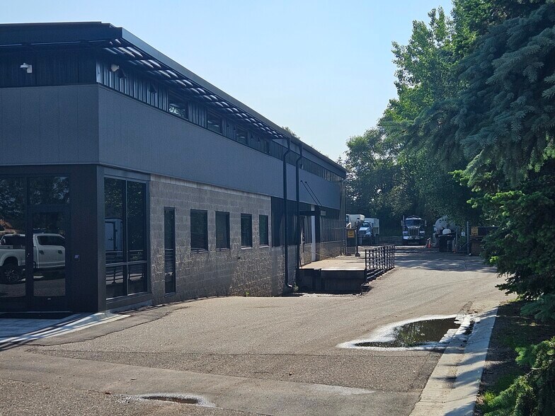 More Photos Of 14280 James Rd, Rogers Service For Lease