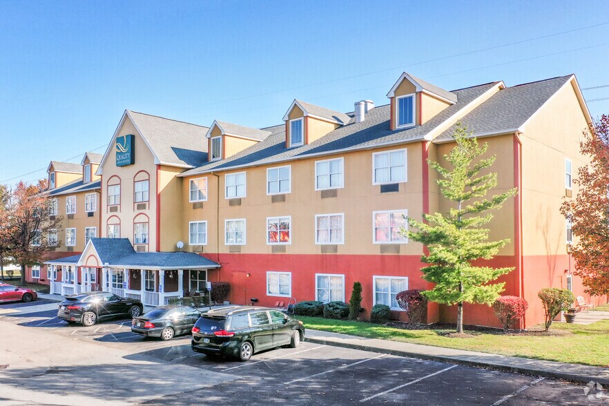 More Photos Of 2463 E Sharon Rd, Cincinnati Hotel For Sale
