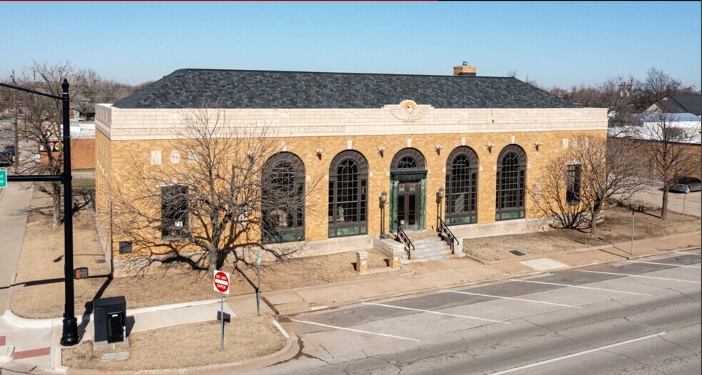 Primary Photo Of 207 E Gray St, Norman Loft Creative Space For Lease